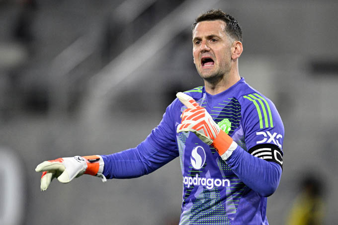Thủ môn Tom Heaton giữ vai trò rất đặc biệt